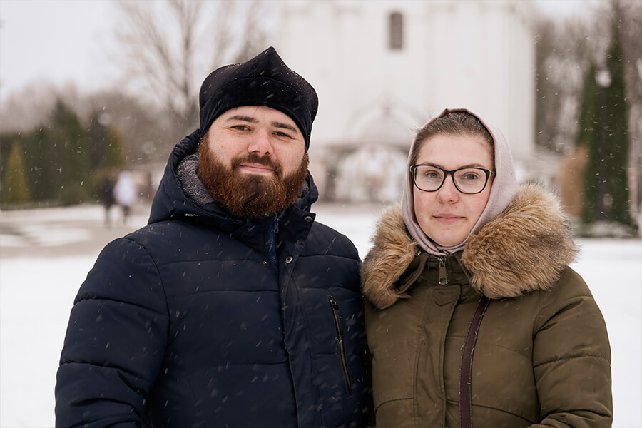 батюшка со своей матушкой