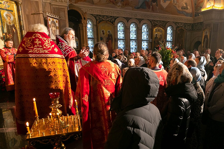 духовник свято-елисаветинского монастыря