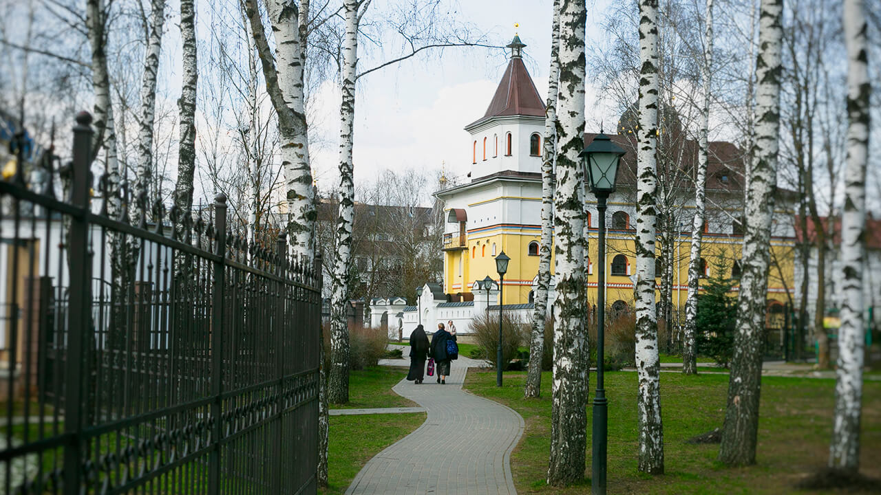 дорога в монастырь