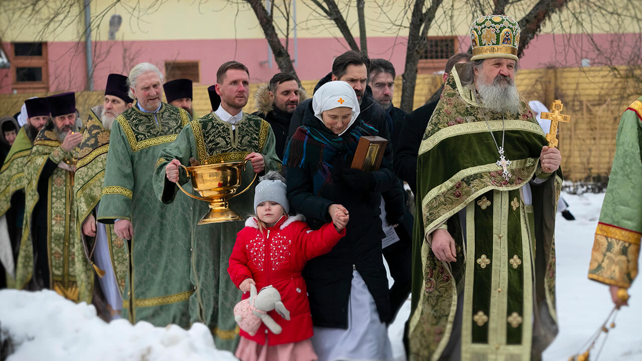 Протоиерей Андрей Лемешонок крестный ход